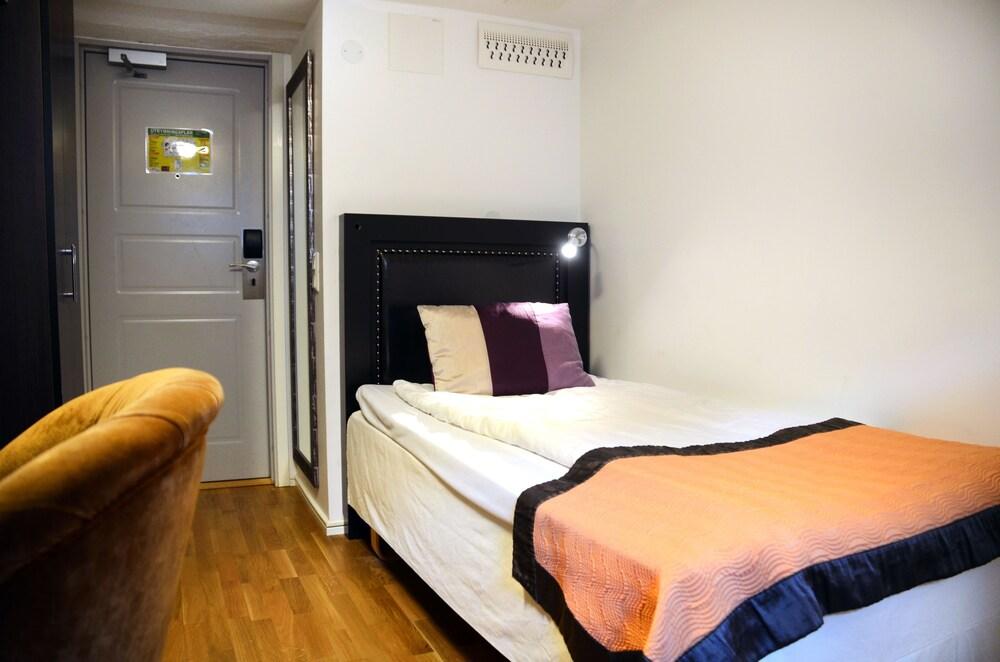 Skövde Home Hotel Majoren מראה חיצוני תמונה